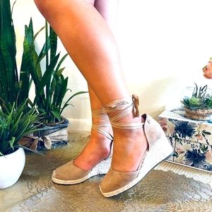 Steve Madden Beige Espadrille Wedge Ankle Tie Sandals